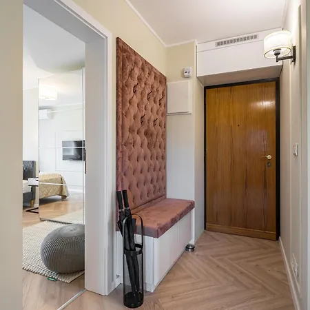 Apartman Stock